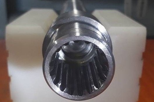 Trục then lỗ trong - Dung sai đường kính +/- 0.005 - Độ bóng Ra <1.6 - Độ đảo <0.01