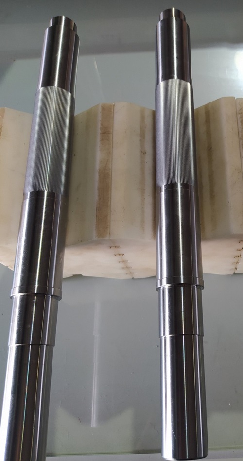 Trục tiện Knuling - Dung sai đường kính +/-0.005 - Độ bóng <1.6 - Độ đảo <0.01